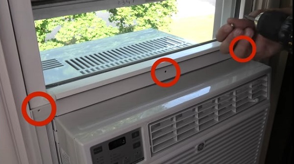 Brackets Installation of tiny window air conditioner